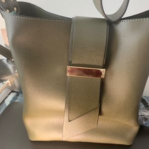 Melie Bianco Premium Leather Shoulder Bag - Olive
